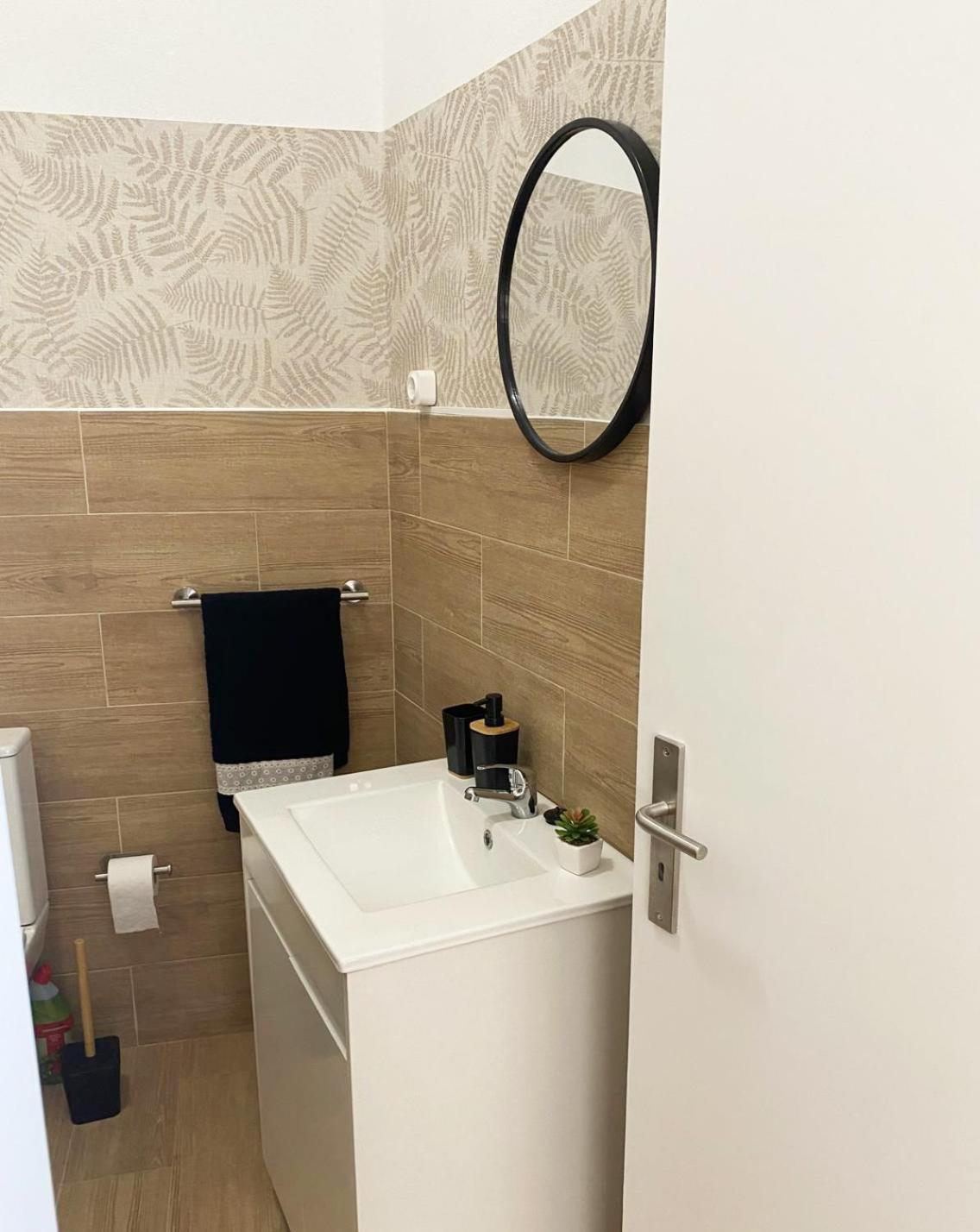 Machico Flat Center Near Beach W Parking Extérieur photo